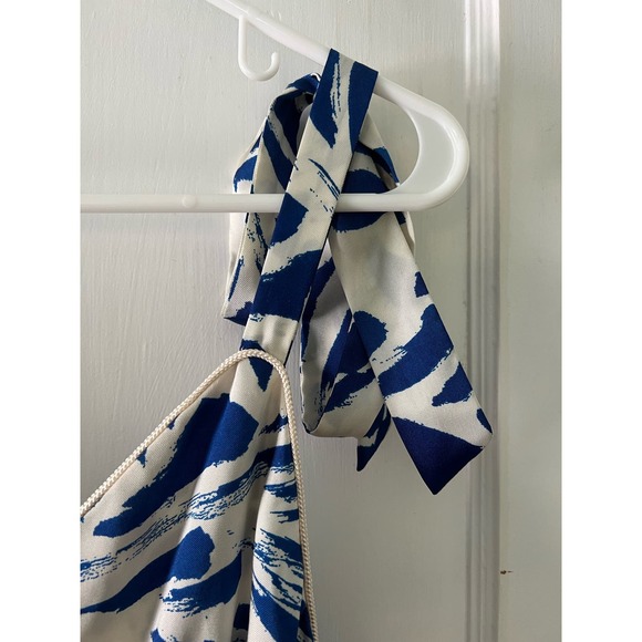 🫆PRICE DROP🫆Alexis blue botanical tie strap asymmetrical hem dress - size L 🤍💙🏝️ - Picture 6 of 12